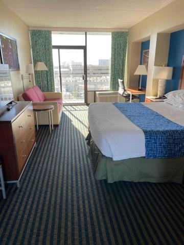 Days Inn By Wyndham Virginia Beach At The Beach Dış mekan fotoğraf